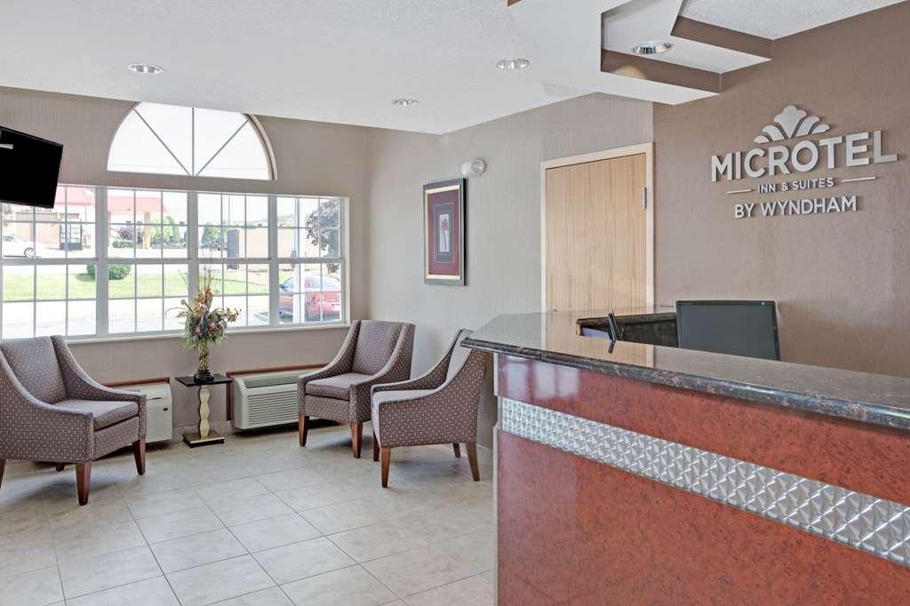 Microtel Inn & Suites By Wyndham Charleston Eksteriør bilde